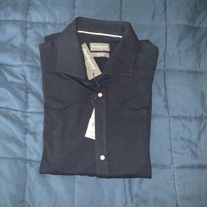 Sondergaard navy blue shirt shirt size 17 nice silky shirt, textured.